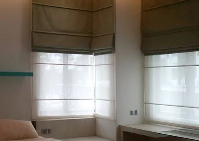 Roman blind